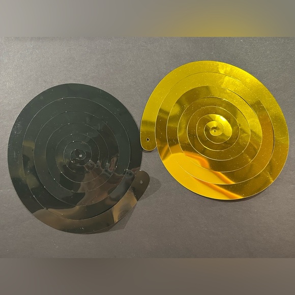 Bee-Themed Gender Reveal/Shower Decor - Picture 8 of 9